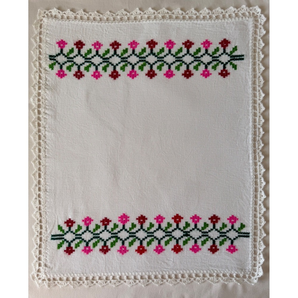 Handmade Mexican Embroidered Cloth Napkin Crochet Lace Trim Floral White 15x17.5